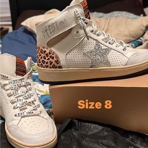 High top vintage Havana’s worn maybe twice. Comes with box and dust bags